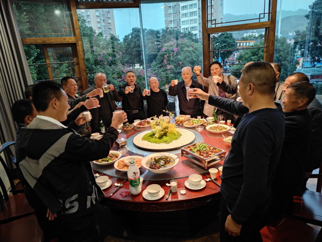 1762795998553759.png 640 (2).png