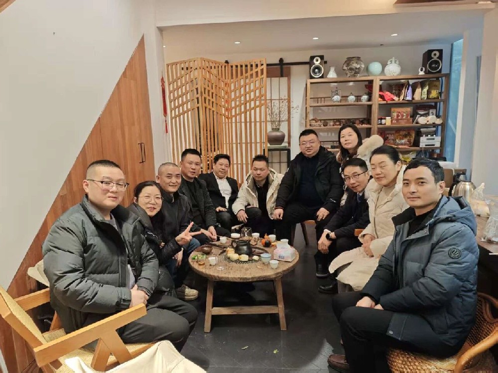 市会企业专委会召开工作会议