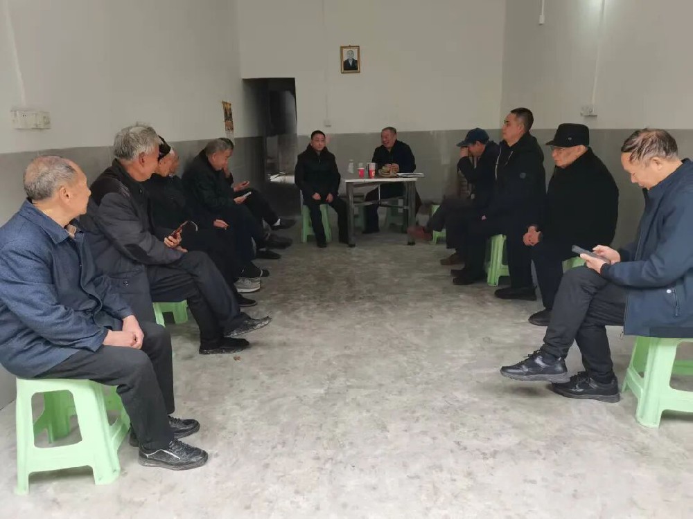 垫江联络处新民沙坪片区召开2025年度工作总结会议